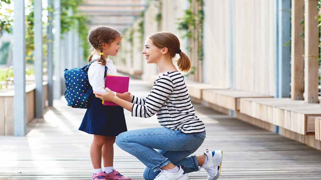 mom_sending_daughter_to_school_-_lacie_bowden_law_67_baybridge_drive_gulf_breeze_fl_32561.jpg