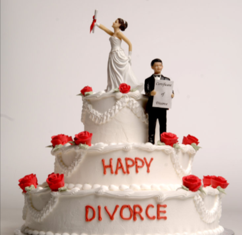 white_divorce_cake-_lacie_bowden_divorce_attorney.png