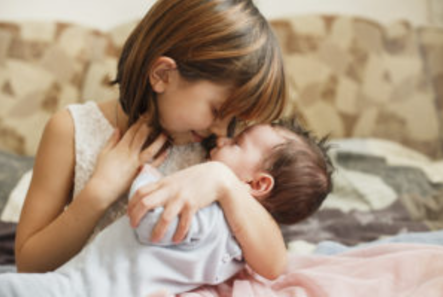little_girl_hugs_baby_brother-_lacie_bowden_law.png little_girl_hugs_baby_brother-_lacie_bowden_law.png
