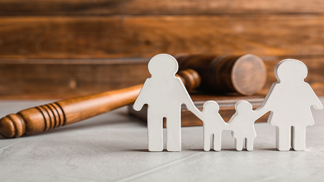 paper_artwork_of_a_family_-_family_law_in_gulf_breeze_-_lacie_bowden_law.jpg